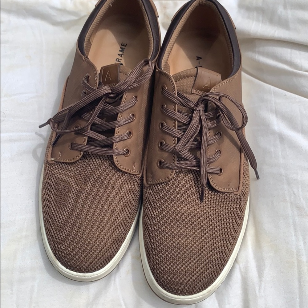 Men’s sneakers US 10.5